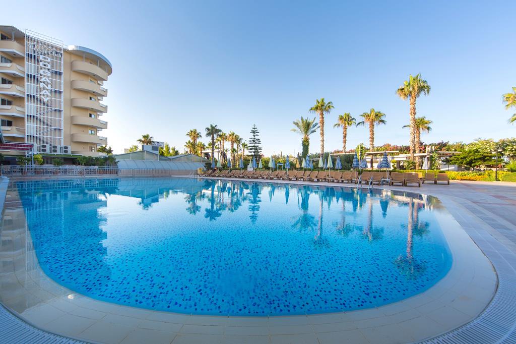 Hotel Beach Club Doganay in Alanya