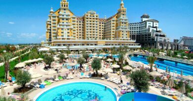 Hotel Royal Holiday Palace in Lara