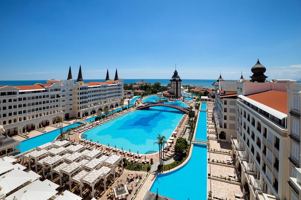 Mardan Palace Hotel in Lara